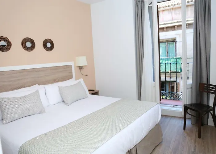 Aparthotel New Point Opera Madrid